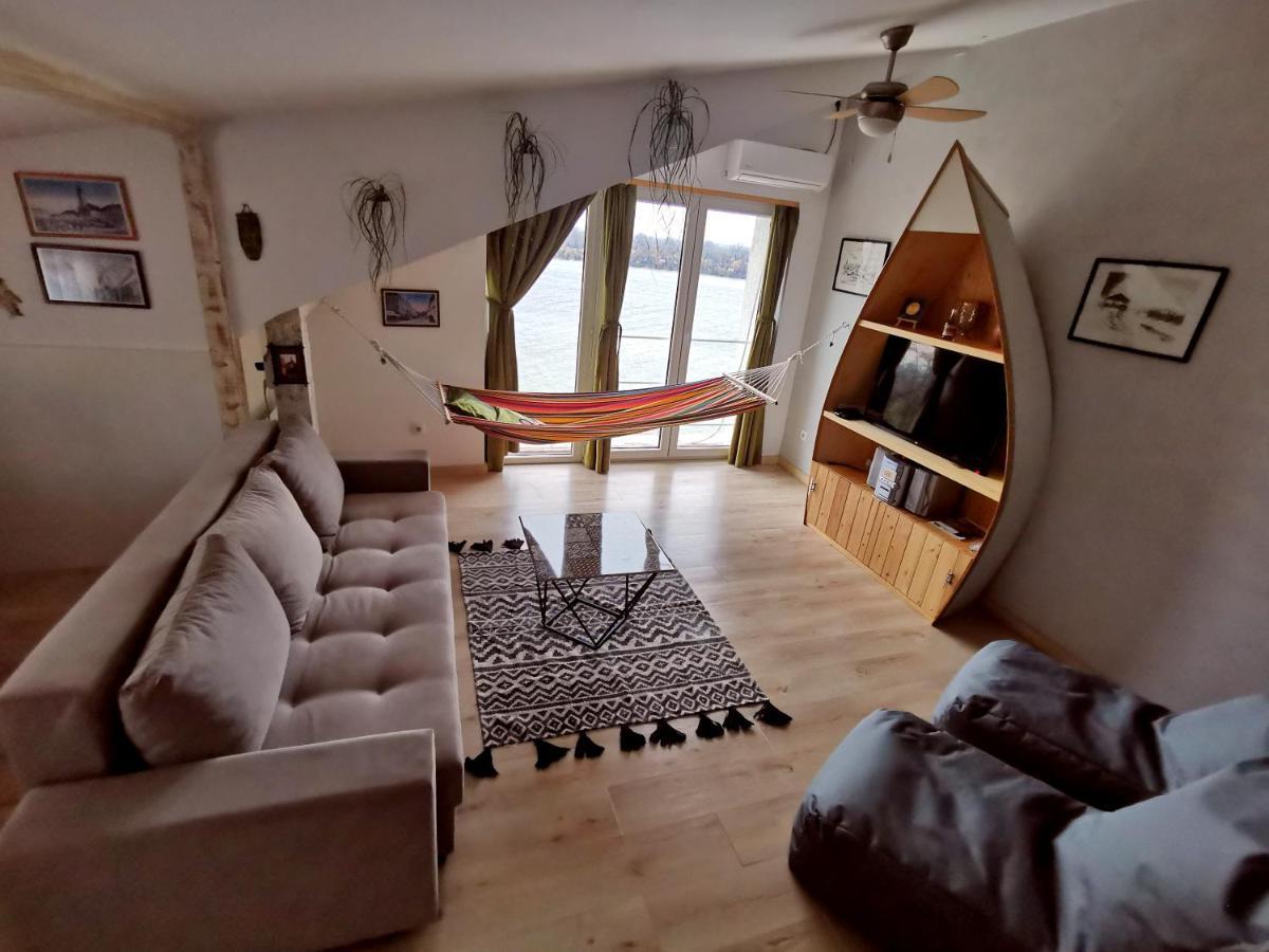 Gardos Riverview Belgrado Buitenkant foto