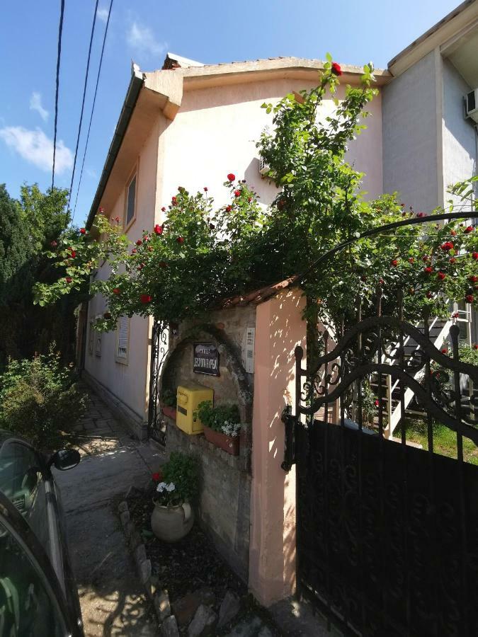 Gardos Riverview Belgrado Buitenkant foto